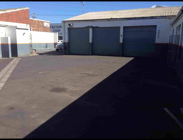 530M² FACTORY TO LET IN PAARDEN EILAND
